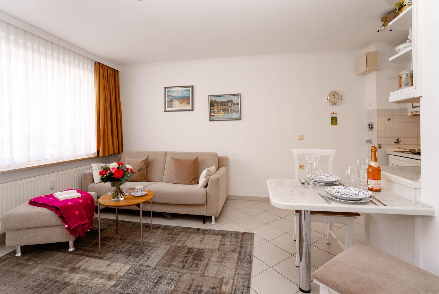 Apartment Queen Mary Westerland